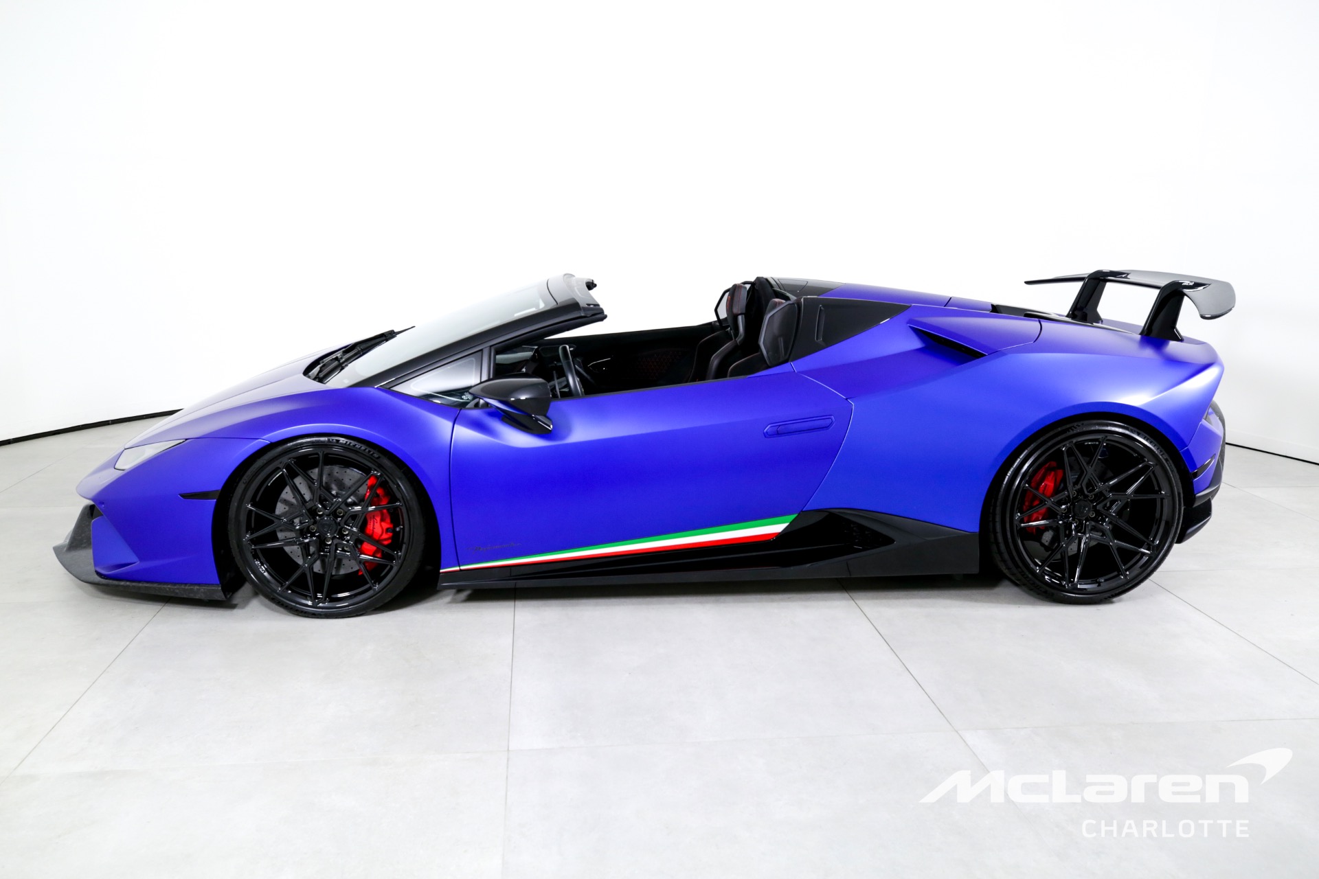 Used 2019 Lamborghini Huracan LP 640-4 Performante Spyder | Charlotte, NC