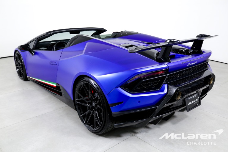 Used-2019-Lamborghini-Huracan-LP-640-4-Performante-Spyder