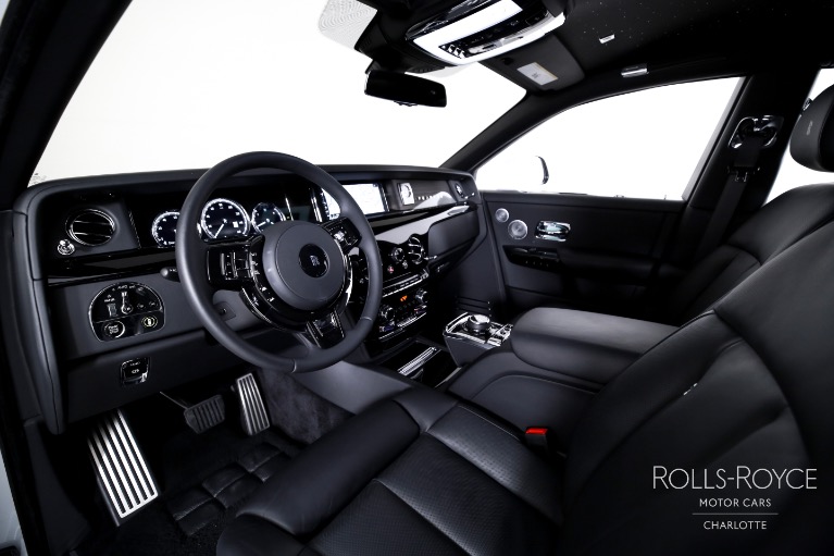 Used-2023-Rolls-Royce-Phantom