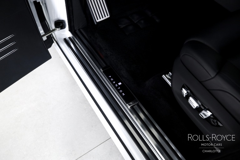 Used-2023-Rolls-Royce-Phantom