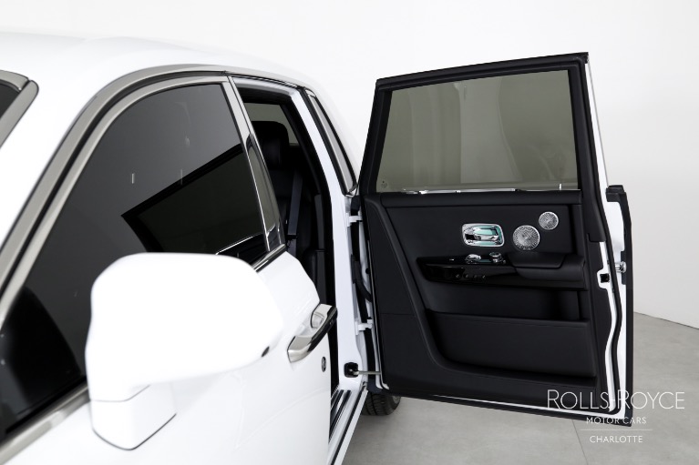 Used-2023-Rolls-Royce-Phantom