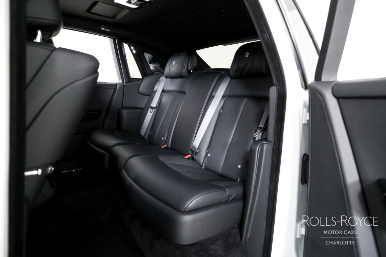 Used-2023-Rolls-Royce-Phantom