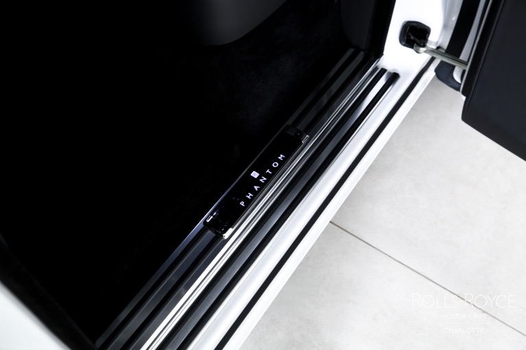 Used-2023-Rolls-Royce-Phantom