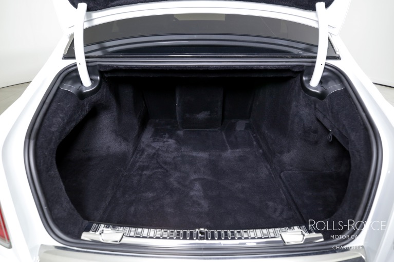 New-2023-Rolls-Royce-Phantom