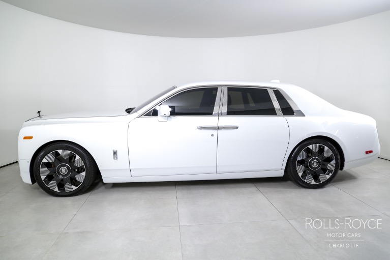 New-2023-Rolls-Royce-Phantom