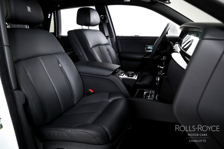 Used-2023-Rolls-Royce-Phantom