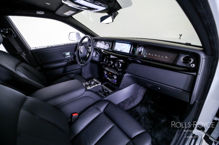 New-2023-Rolls-Royce-Phantom