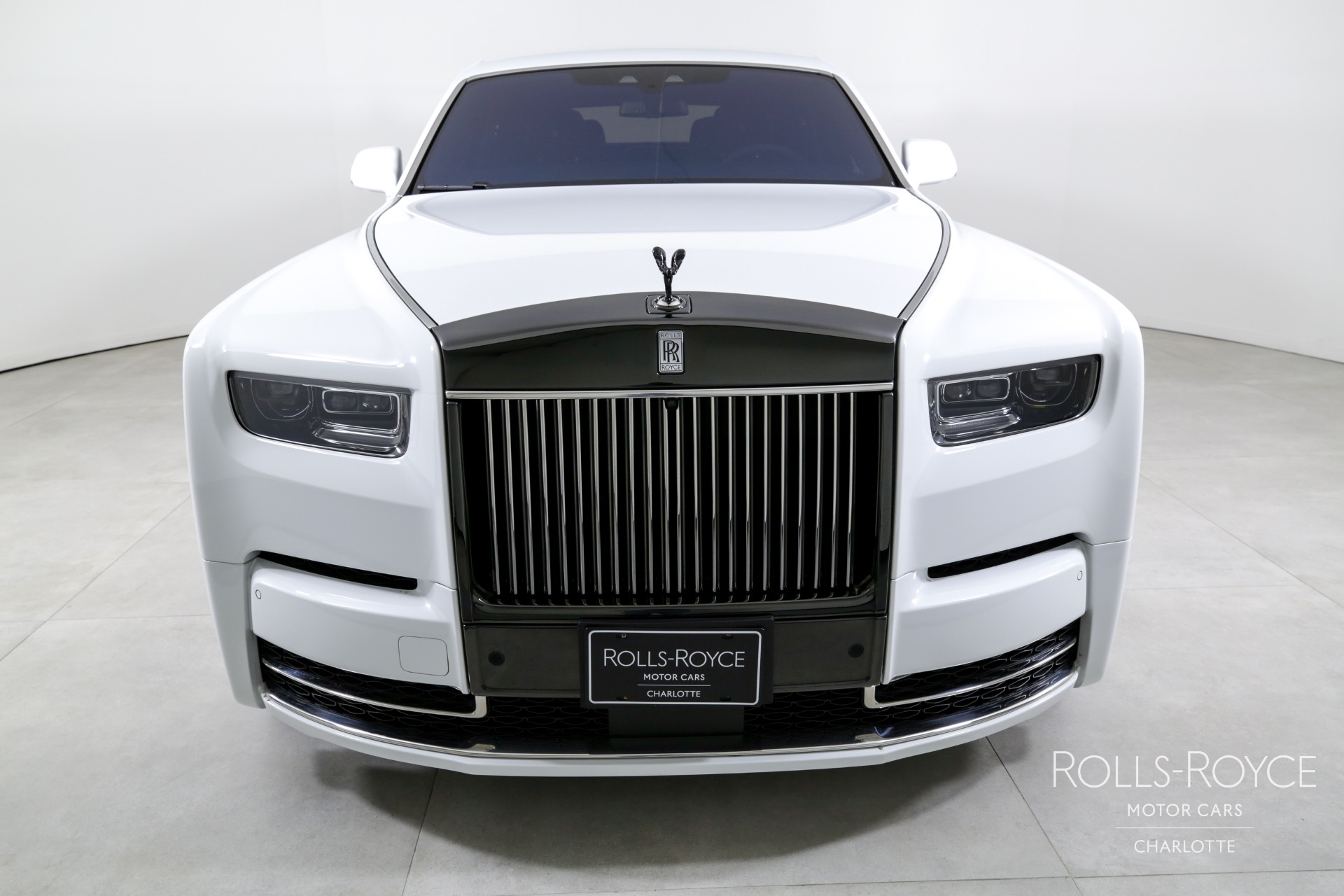 View Photos of the 2023 Rolls-Royce Phantom