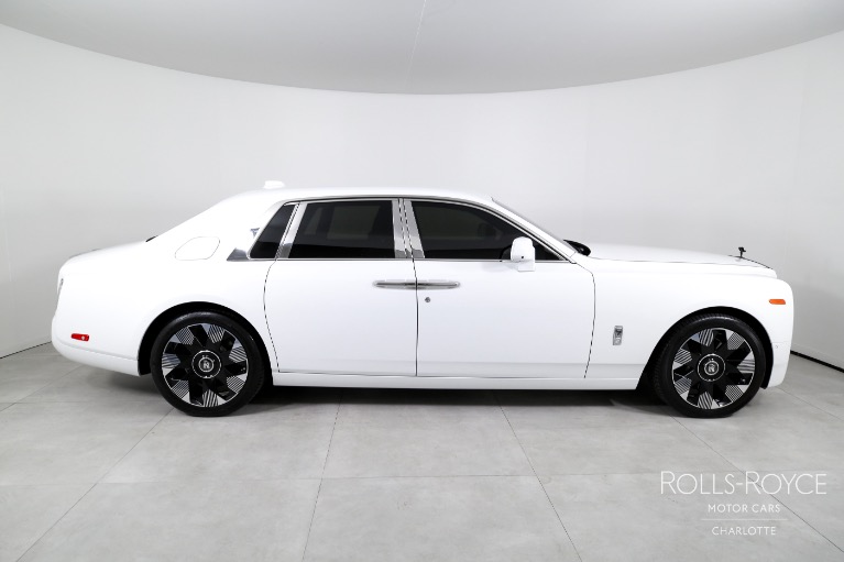 Used-2023-Rolls-Royce-Phantom