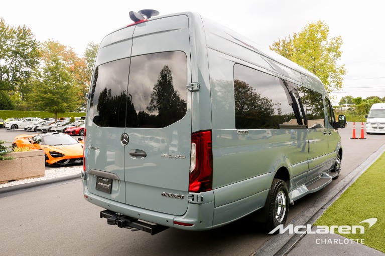 New-2024-Mercedes-Benz-Sprinter-3500XD