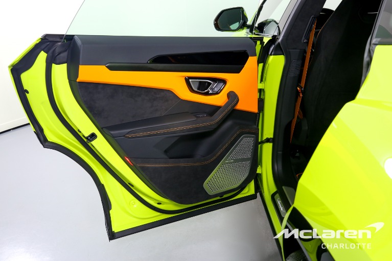 Used-2023-Lamborghini-Urus-S