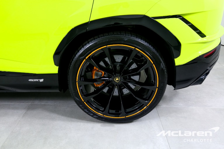 Used-2023-Lamborghini-Urus-S