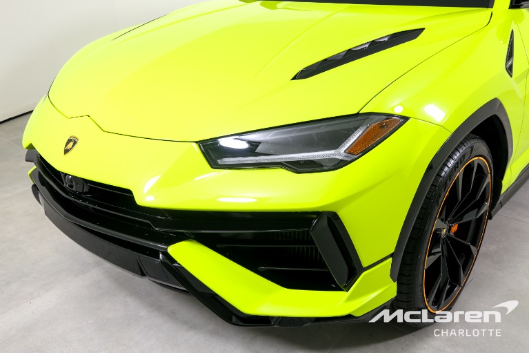 Used-2023-Lamborghini-Urus-S