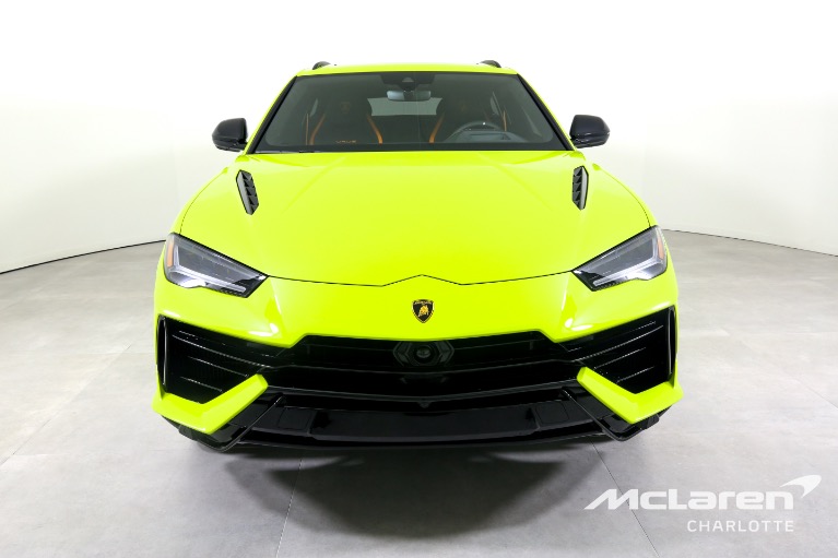Used-2023-Lamborghini-Urus-S
