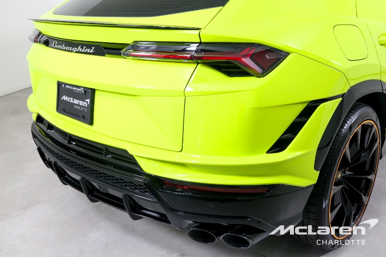 Used-2023-Lamborghini-Urus-S