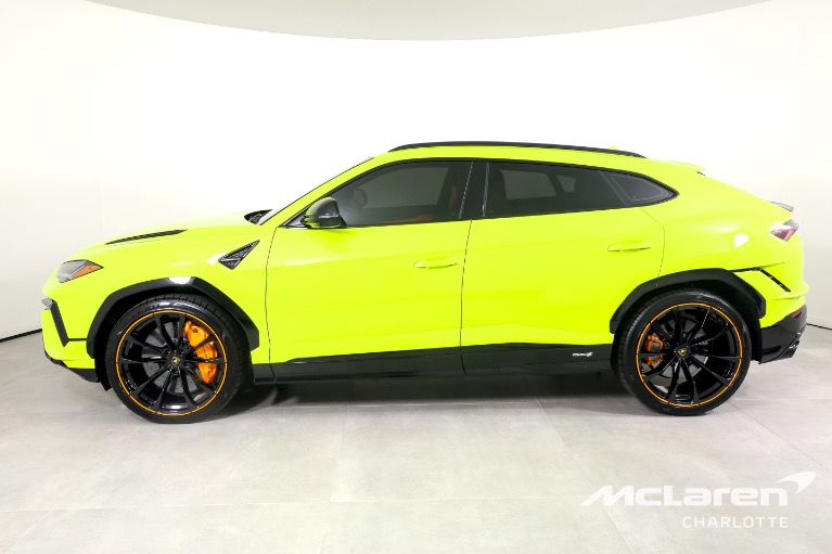 Used-2023-Lamborghini-Urus-S