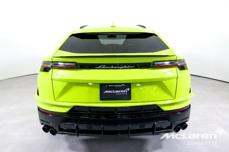 Used-2023-Lamborghini-Urus-S