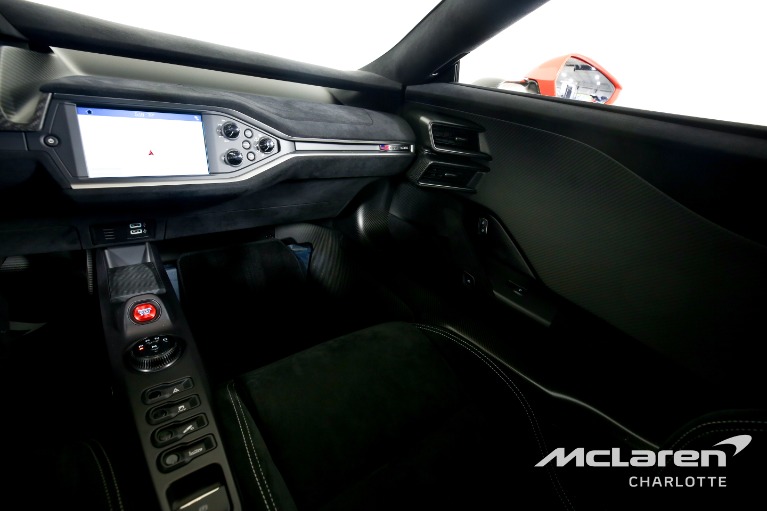Used-2019-Ford-GT-CARBON-SERIES