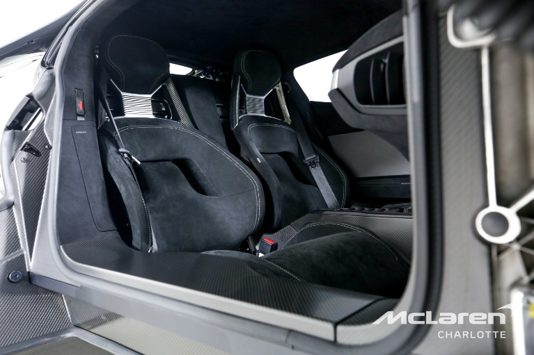 Used-2019-Ford-GT-CARBON-SERIES