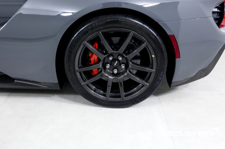 Used-2019-Ford-GT-CARBON-SERIES
