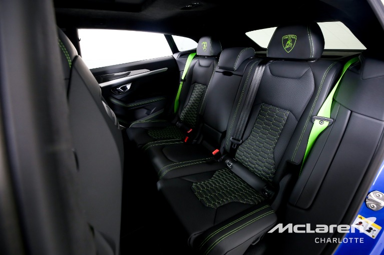 Used-2022-Lamborghini-Urus