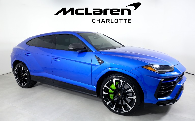 Used-2022-Lamborghini-Urus