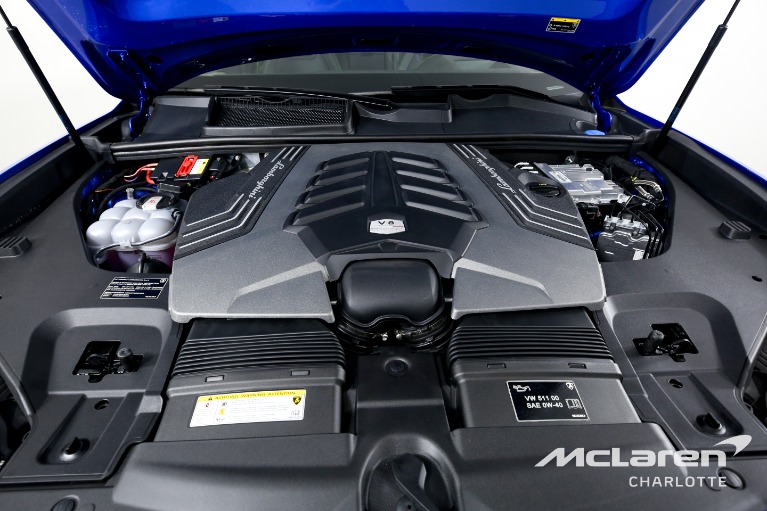 Used-2022-Lamborghini-Urus