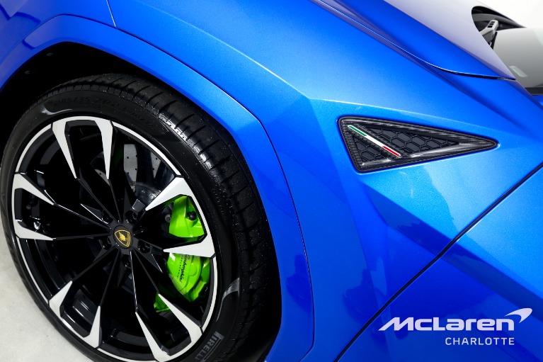 Used-2022-Lamborghini-Urus