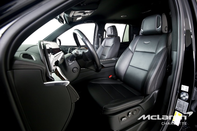 Used-2022-Cadillac-Escalade-Luxury