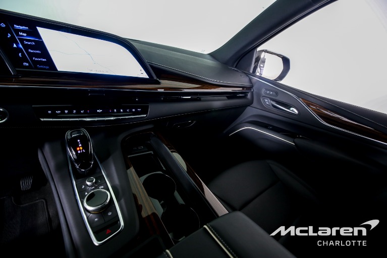 Used-2022-Cadillac-Escalade-Luxury