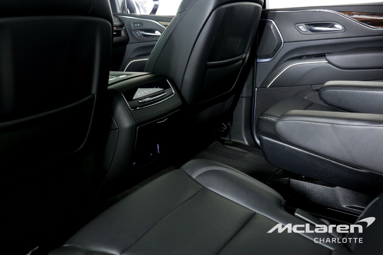 Used-2022-Cadillac-Escalade-Luxury