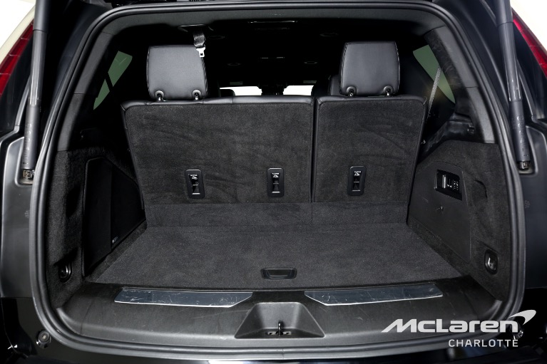 Used-2022-Cadillac-Escalade-Luxury