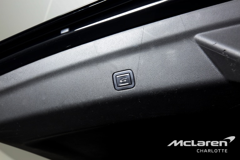 Used-2022-Cadillac-Escalade-Luxury
