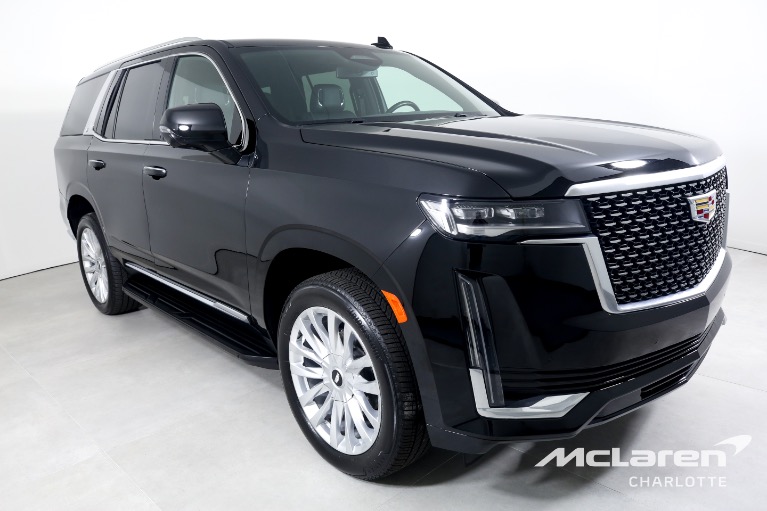 Used-2022-Cadillac-Escalade-Luxury