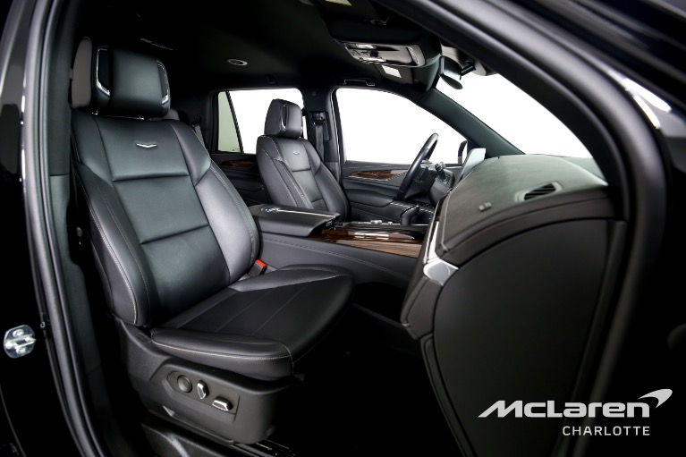Used-2022-Cadillac-Escalade-Luxury