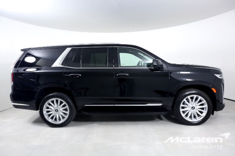 Used-2022-Cadillac-Escalade-Luxury