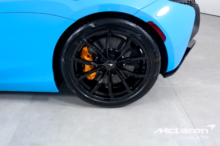 New-2023-McLaren-Artura