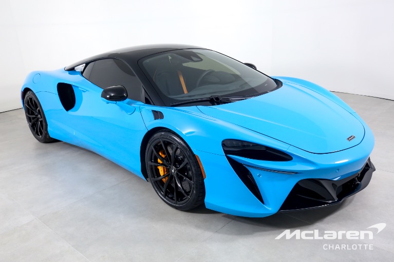 New-2023-McLaren-Artura
