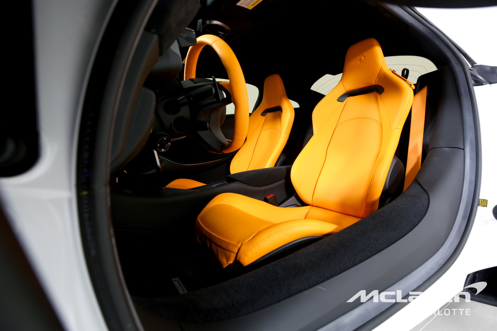 New 2023 McLaren Artura | Charlotte, NC