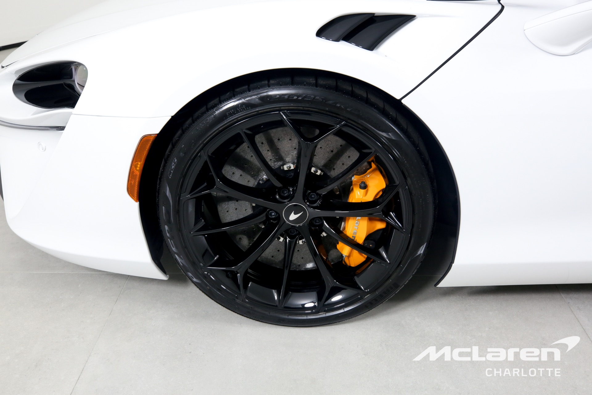 New 2023 McLaren Artura | Charlotte, NC