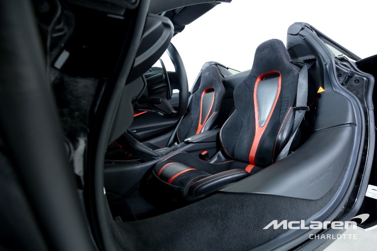 Used-2020-McLaren-720S-Spider-Performance
