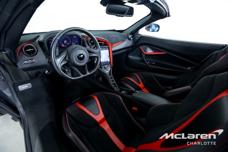 Used-2020-McLaren-720S-Spider-Performance