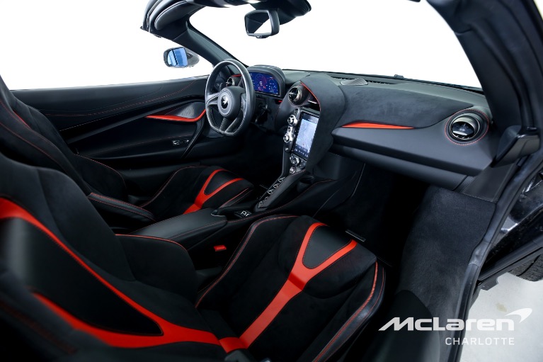 Used-2020-McLaren-720S-Spider-Performance