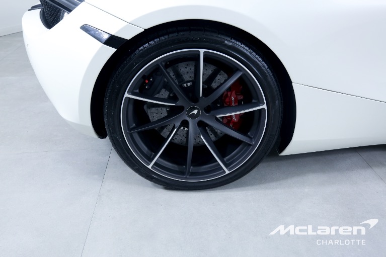 Used-2020-McLaren-720S-Spider-Performance