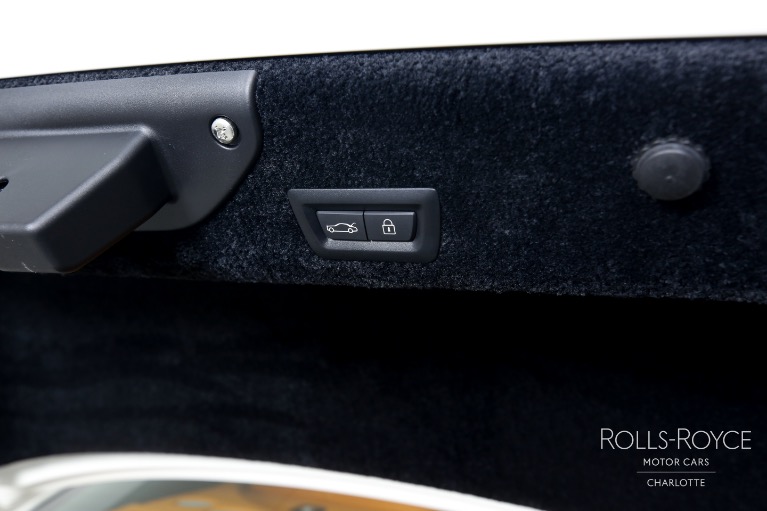 Used-2019-Rolls-Royce-Wraith