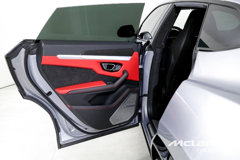 Used-2019-Lamborghini-Urus