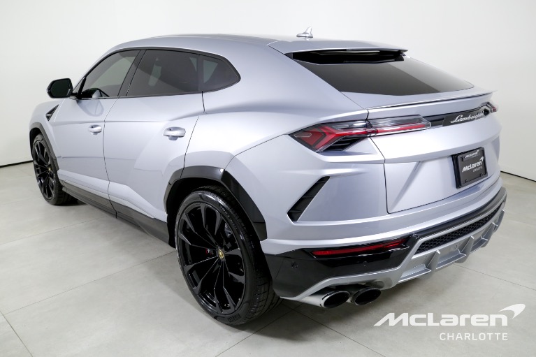 Used-2019-Lamborghini-Urus