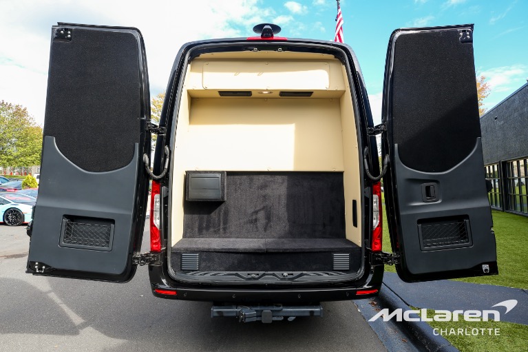 New-2024-Mercedes-Benz-Sprinter-3500XD