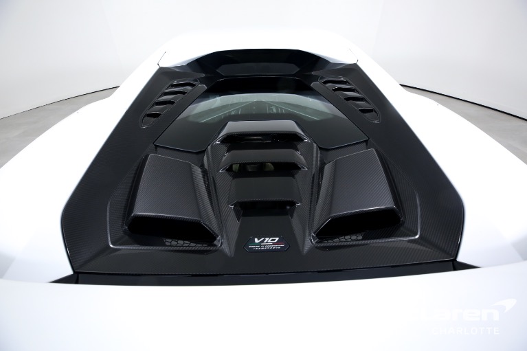 Used-2023-LAMBORGHINI-HURACAN-TECNICA