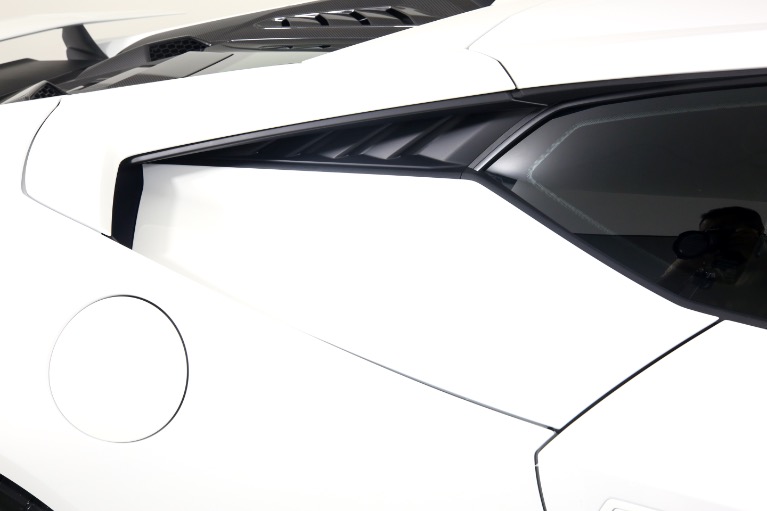 Used-2023-LAMBORGHINI-HURACAN-TECNICA